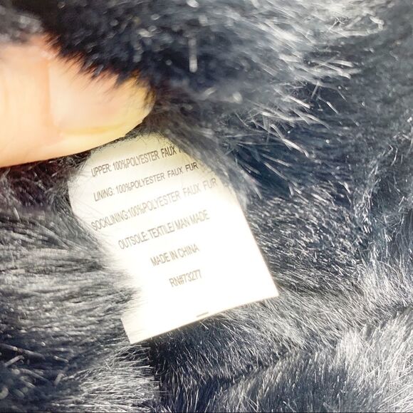 Lauren Conrad Black Fuzzy Criss-Cross Open Toe Slip-On Slipper NWOT‎ Sm 6-7 - Picture 8 of 8